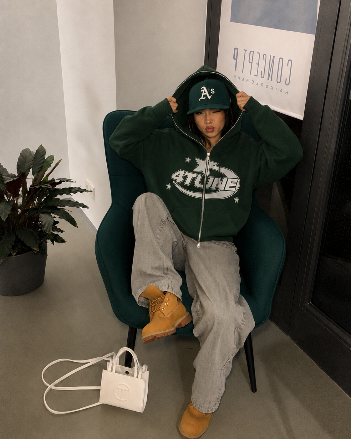 Full Zip 4Tune vert porté lifestyle Y2K vue avant