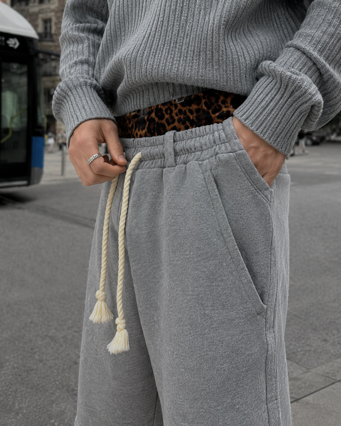 Twisted drawstring and grey leopard double waistband detail