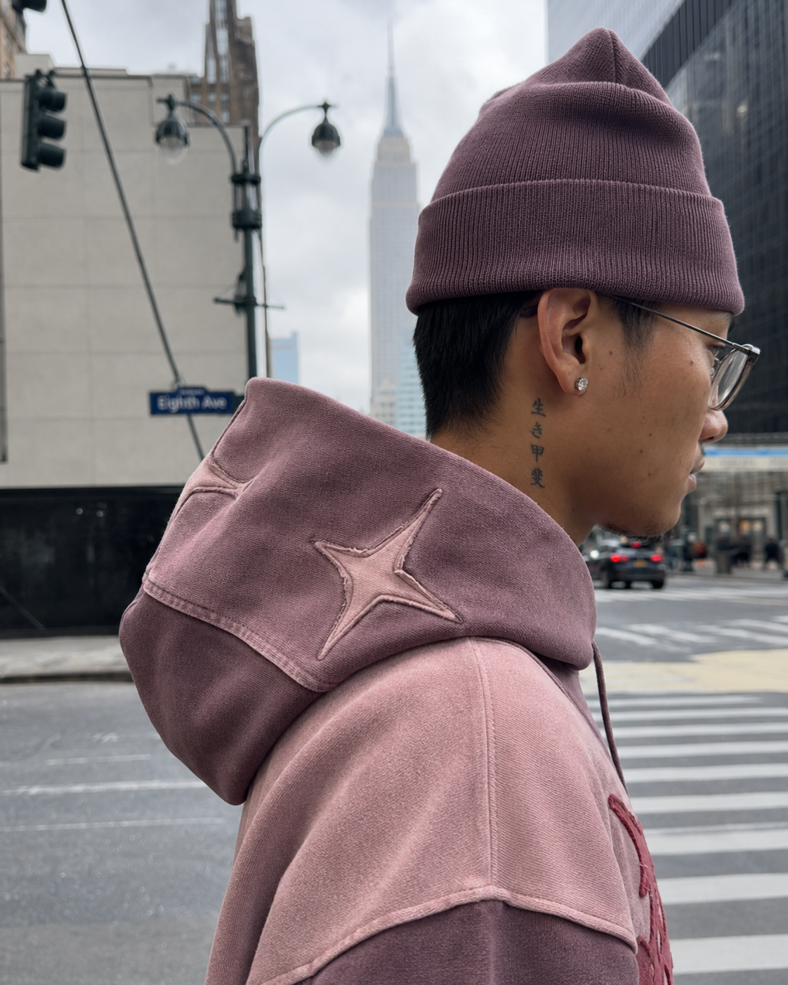 Hoodie étoile rose mauve détail capuche brodée