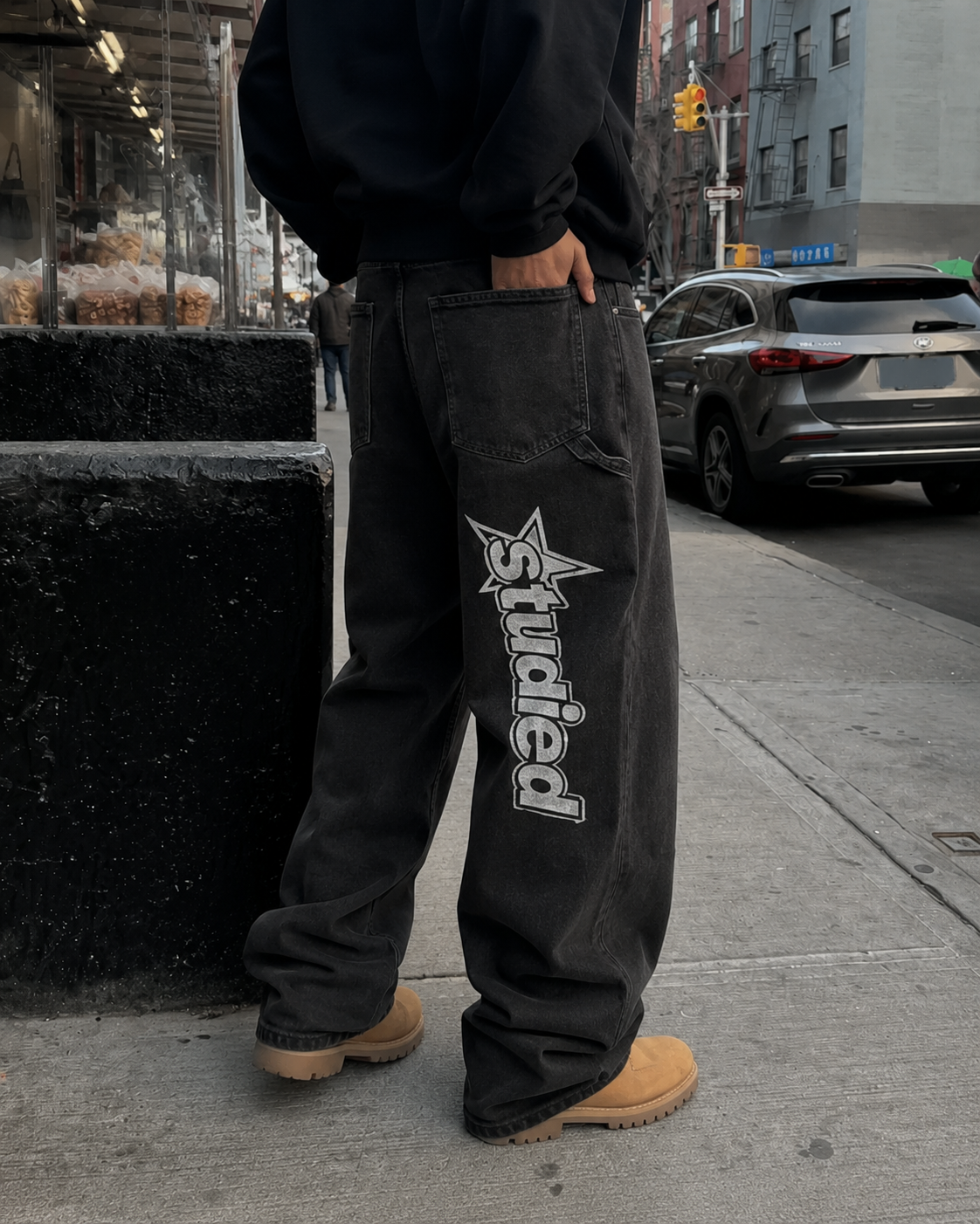 Jean Studied noir baggy Y2K porté vue arrière