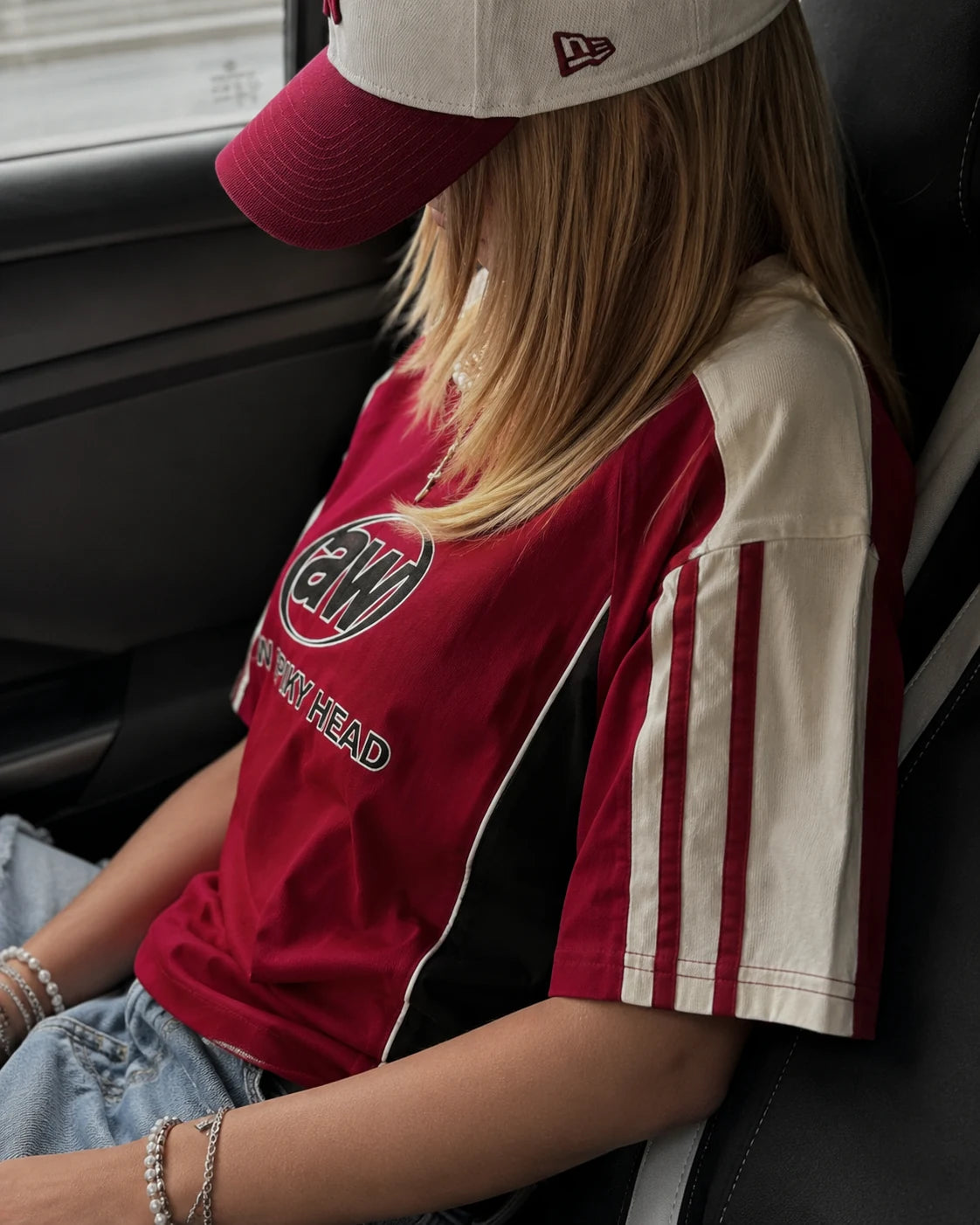 AW T-shirt rød detalje stribet ærme