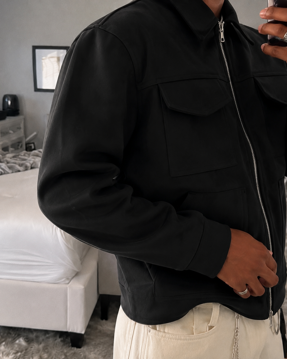 Veste workwear noire détail manche et coupe boxy