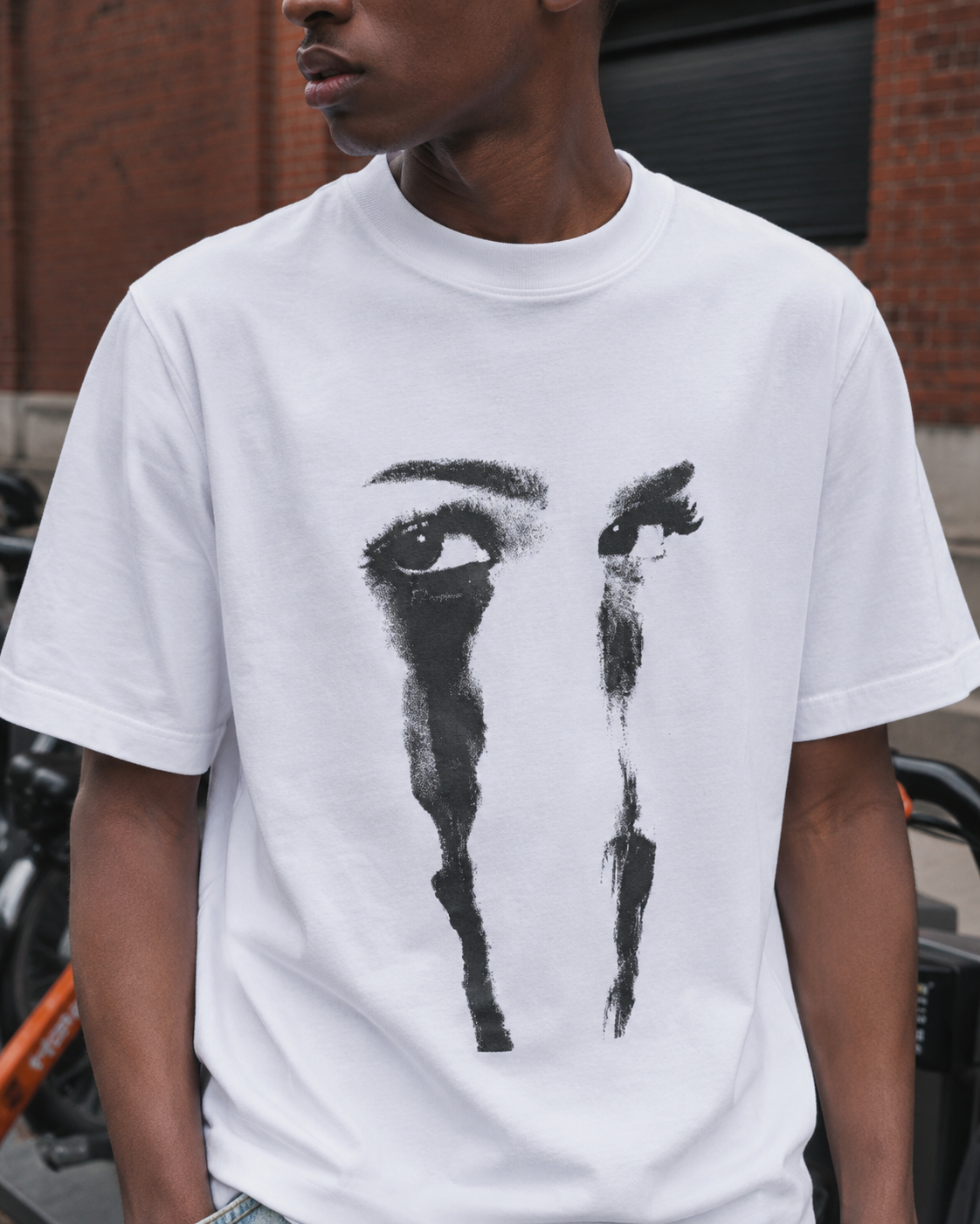 tshirt-graphique-y2k-crying-eyes-vaen-porte-full
