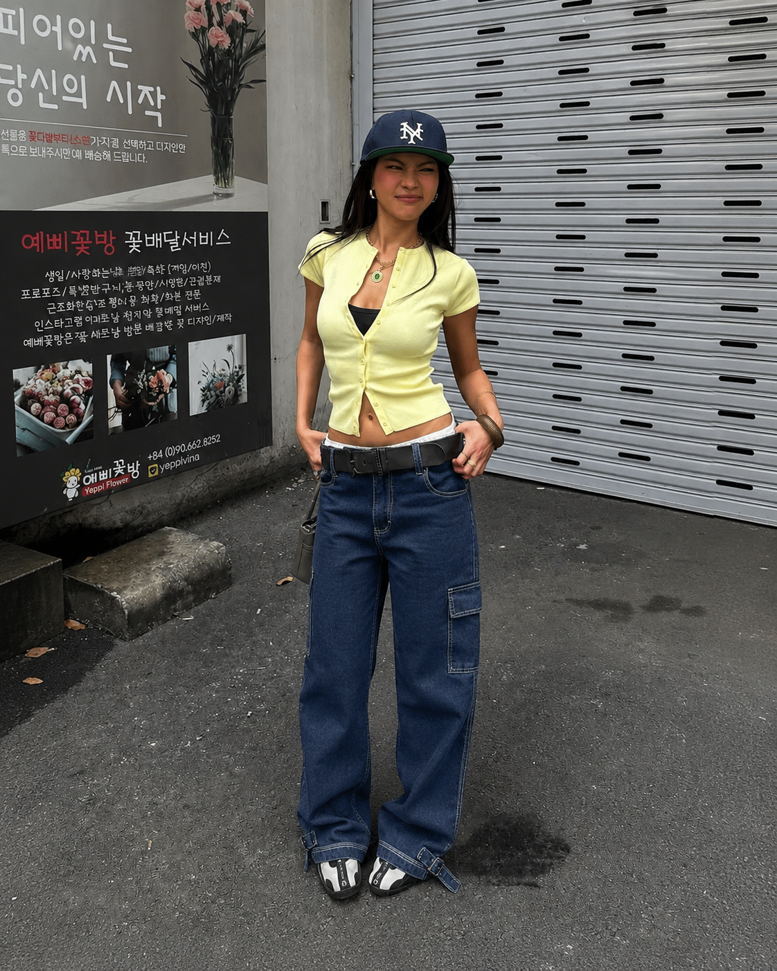 Dark blue strap cargo pants worn Y2K streetwear