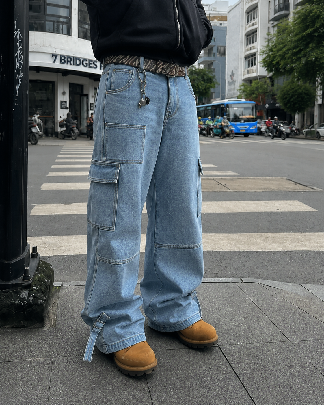 Light blue strap cargo pants back view detail