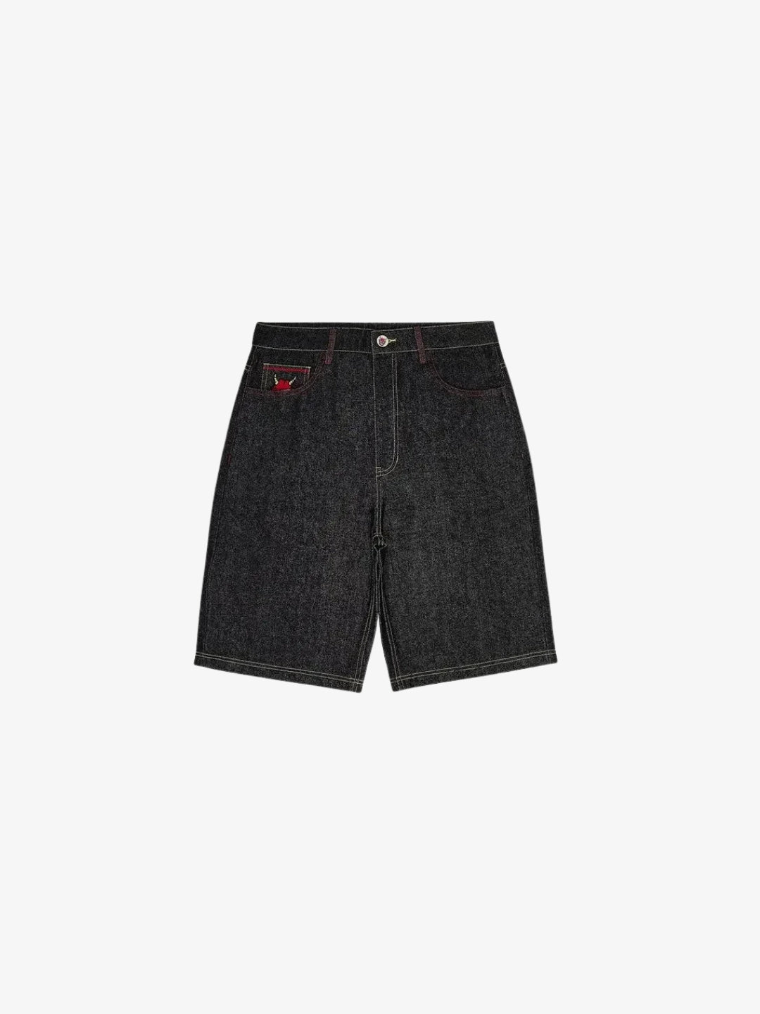 Jorts démon vue de face sur fond blanc, stitching blanc et patch rouge en poche avant