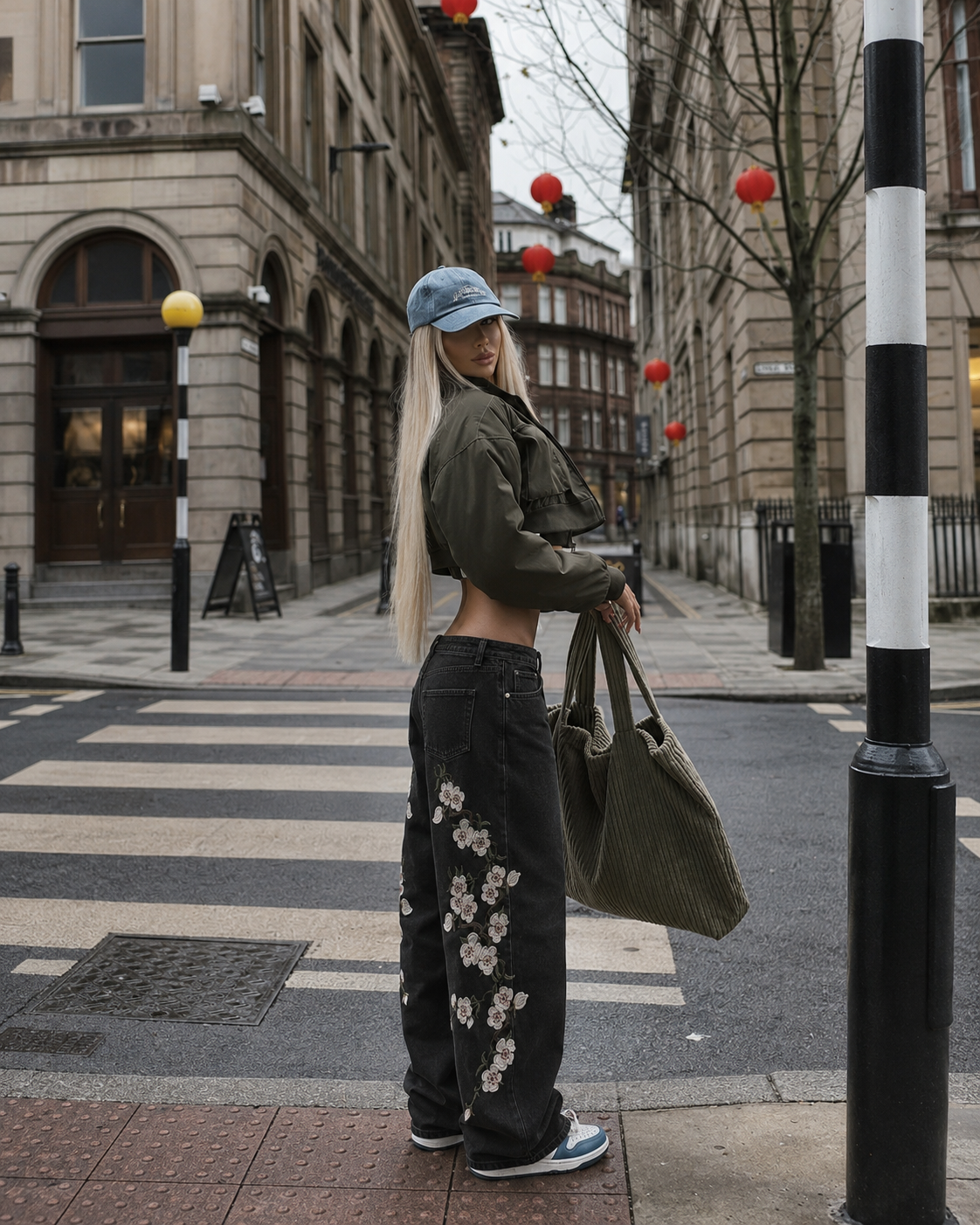 Black flower jeans Y2K streetwear look