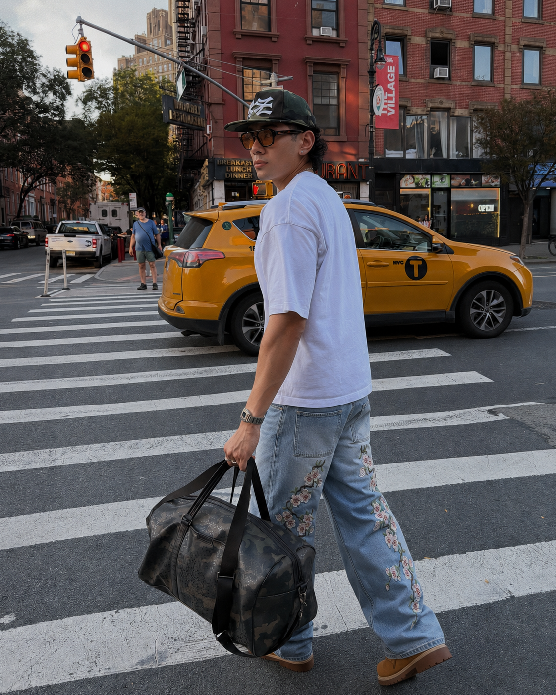 Blue flower jeans Y2K streetwear look